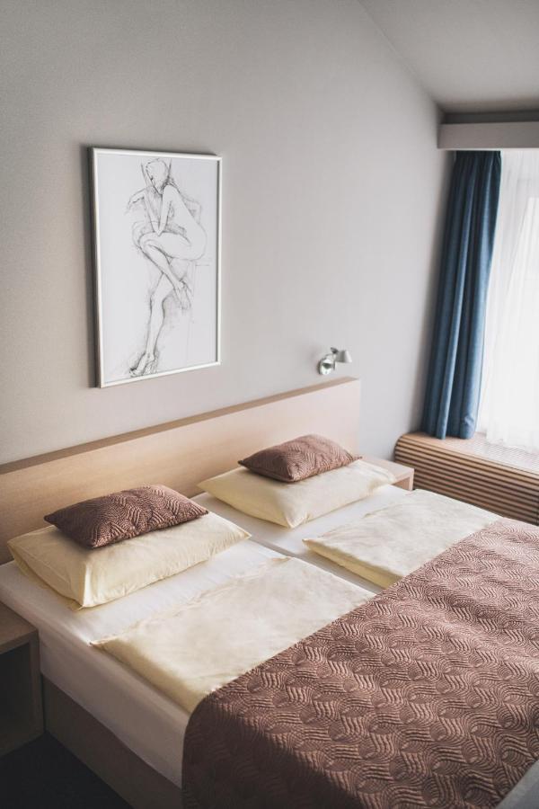 Hotel Split Kadaň Kültér fotó